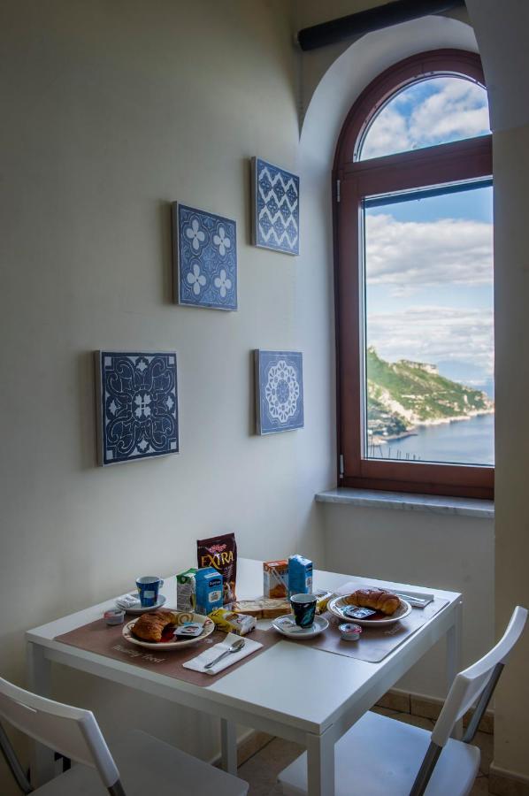 Iolanda Apartment Ravello Bagian luar foto