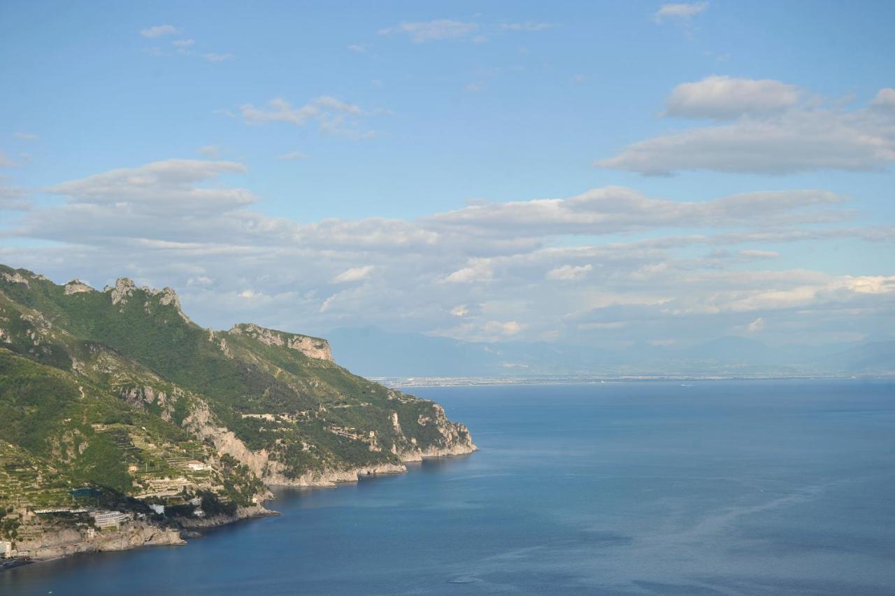 Iolanda Apartment Ravello Bagian luar foto